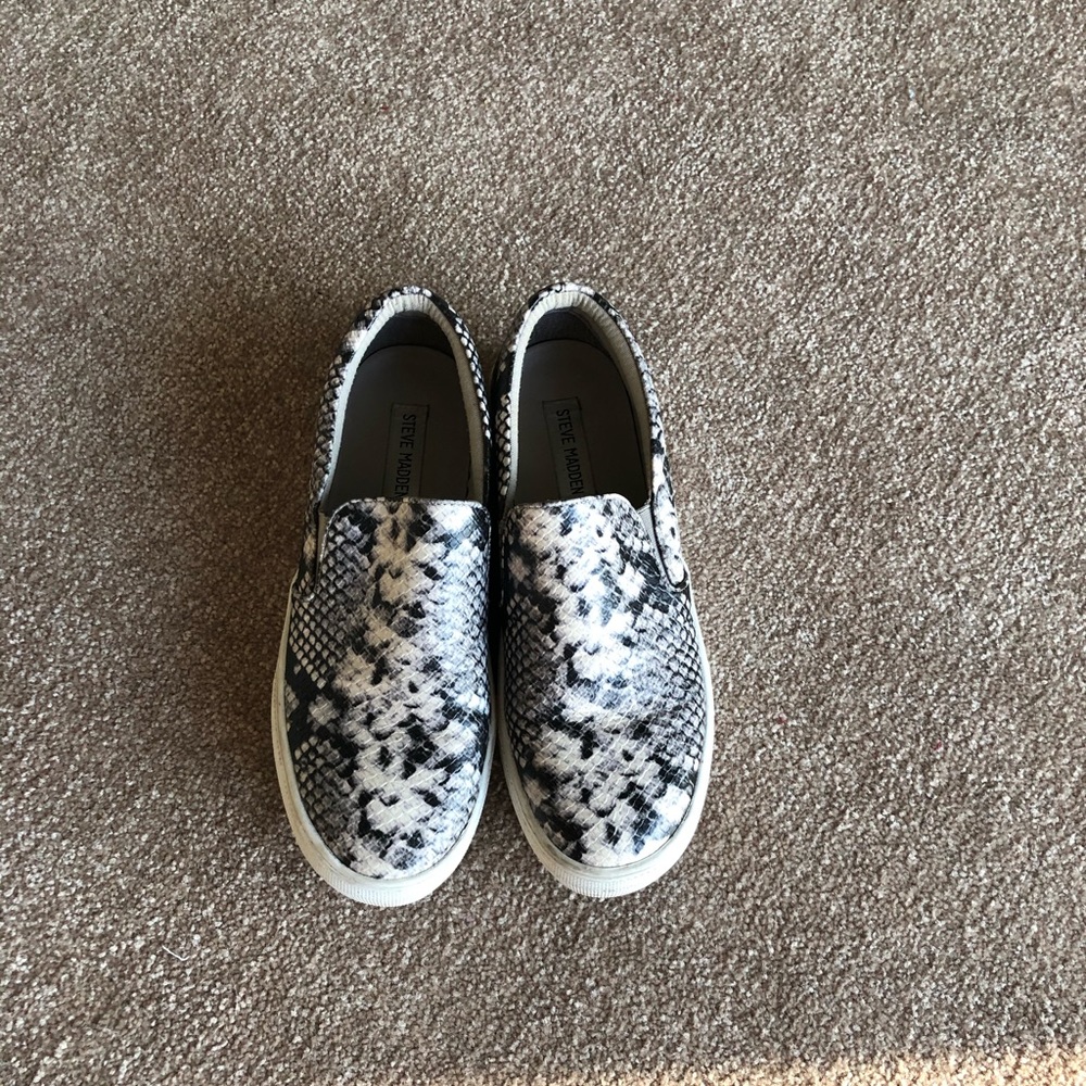Snake print Steve Madden sneakers